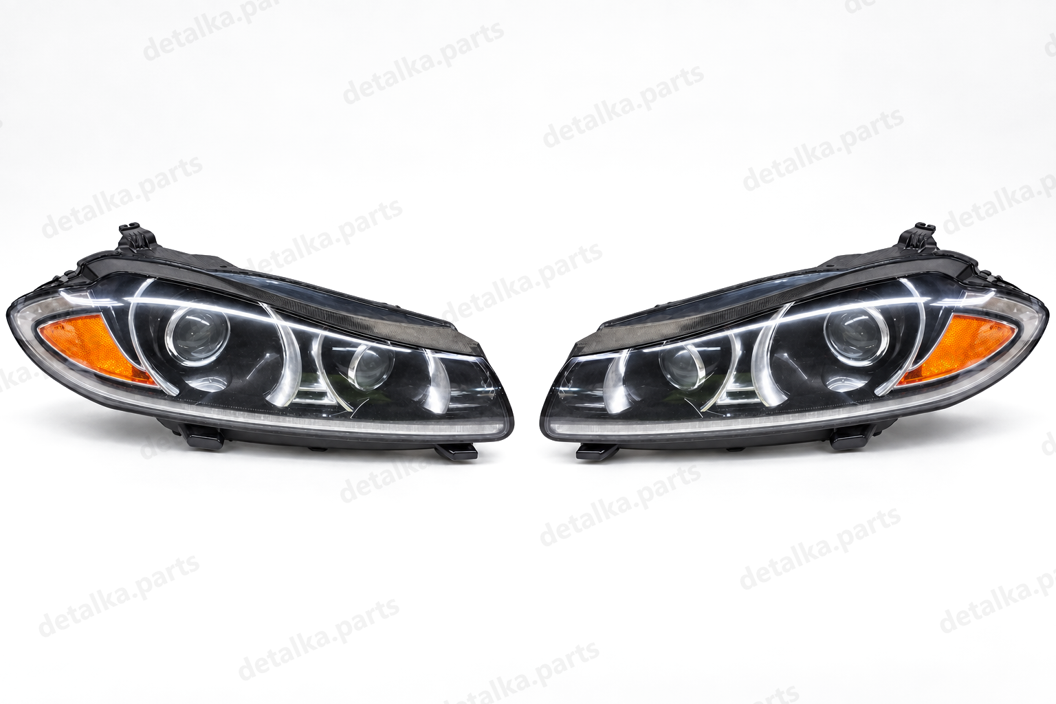 Фари Jaguar XF — Xenon; 2015–2020; US — пара з вбудованими модулями