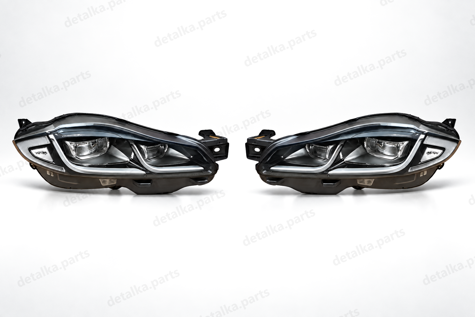 Фари Jaguar XJ — Full LED; 2016–2019; EU — пара з вбудованими модулями