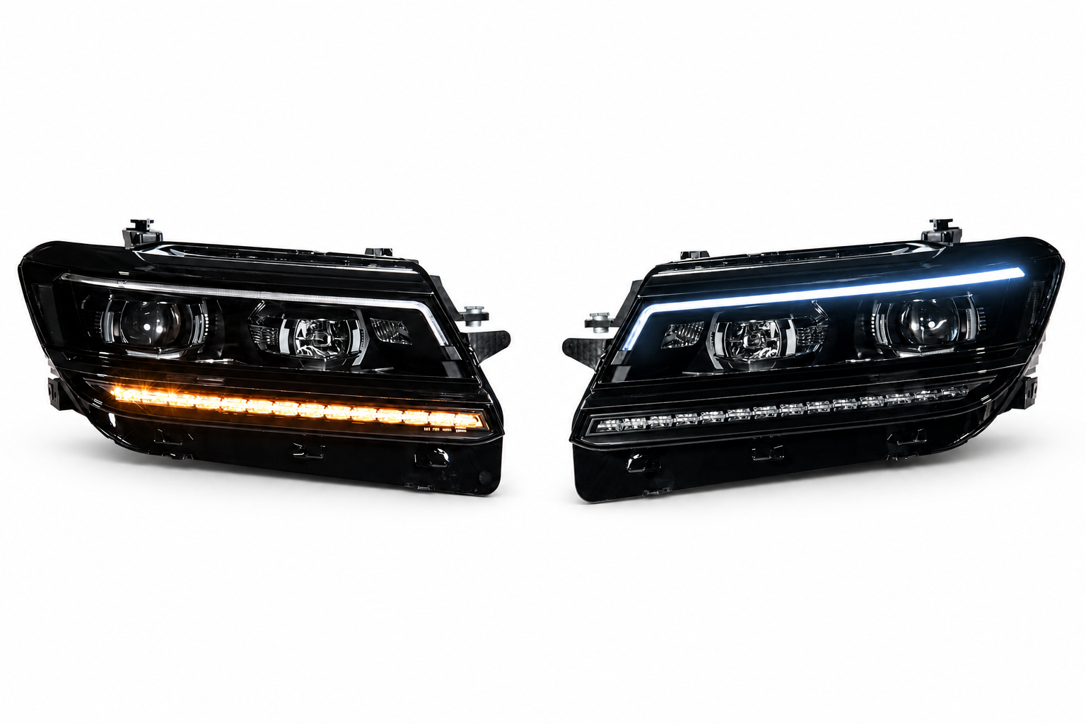 Пара тюнінгової оптики: Фари Volkswagen Tiguan 2017–2020 Full LED для заміни галогенової оптики — комплект L+R