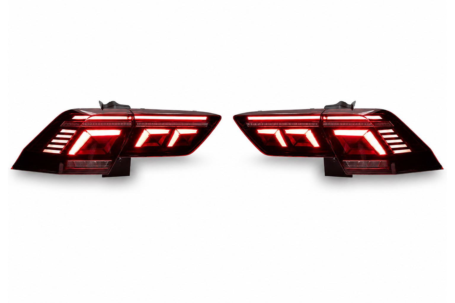 Пара тюнінгової оптики: Ліхтарі Volkswagen Tiguan 2017–2024 LED у стилі IQ.Light — комплект L+R